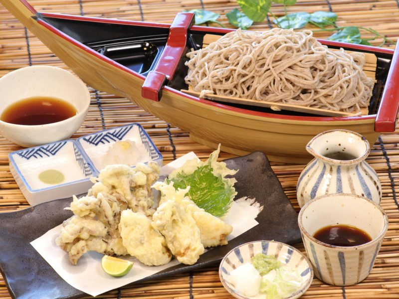 秋の味覚天ぷら🎶 安曇野で信州そばなら『せきや』十割そば・おすすめの揚げたて天ぷら・ソースカツ丼・山賊焼 秋の味覚天ぷら🎶 安曇野で信州そばなら『せきや』十割そば・おすすめの揚げたて天ぷら・ソースカツ丼・山賊焼